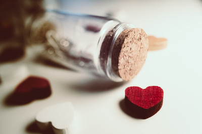 message_in_a_bottle_and_wooden_hearts_2 (1)