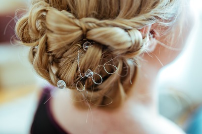 kaboompics_Close-up of a blonde woman's bun